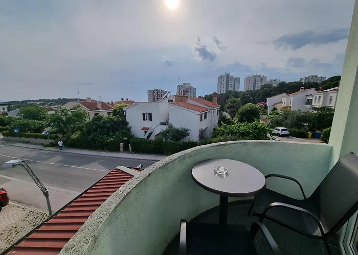 Paradiso Appartement *