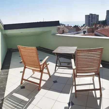 Apartment Paradiso *